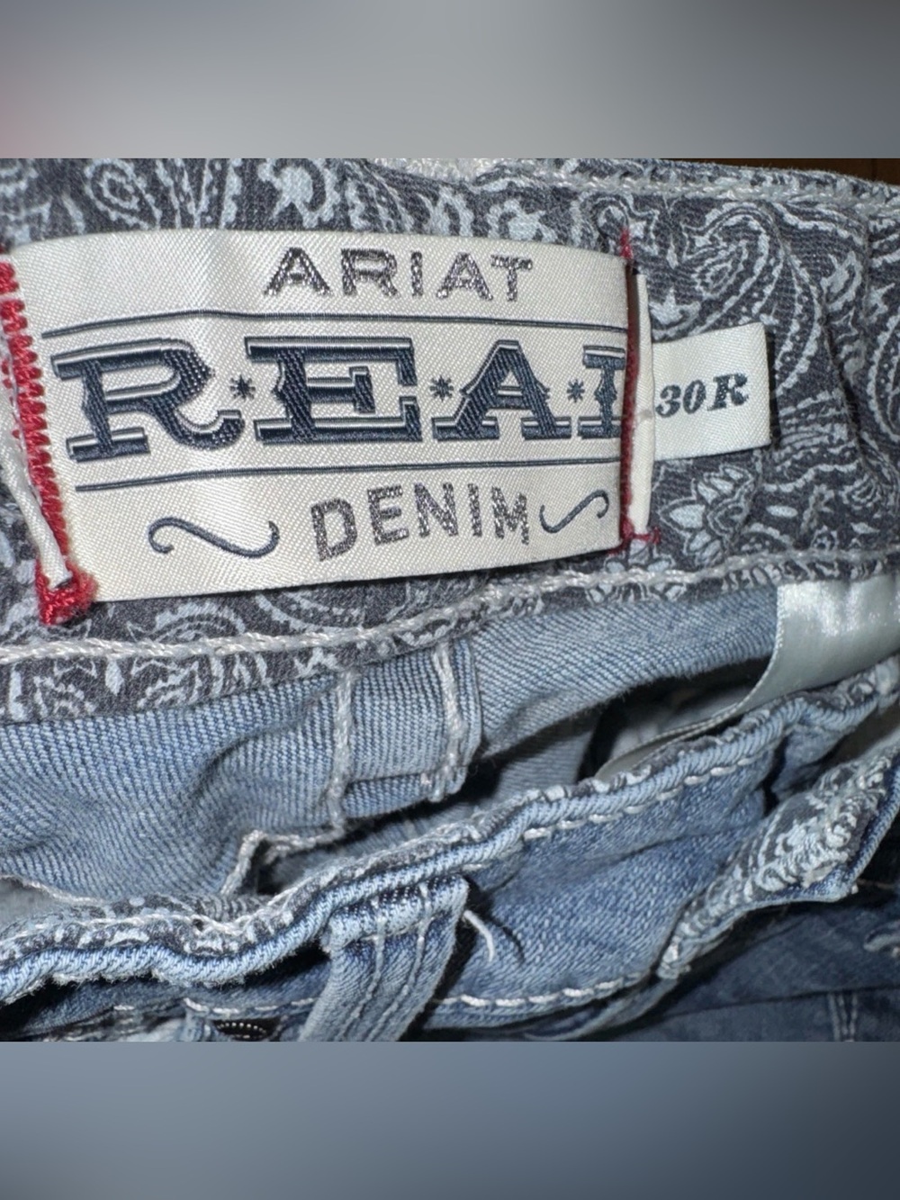 Ariat Real Denim Jeans Size 30x30 Cutoffs Raw Hem Thick Stitch Western Flaws - Picture 7 of 13